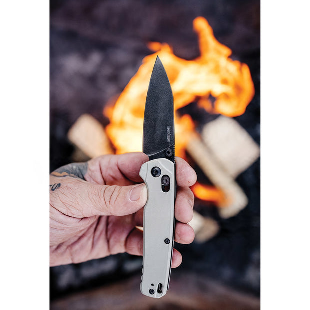 <h4><strong>New in</strong></h4><h2>Pocket Knives</h2>