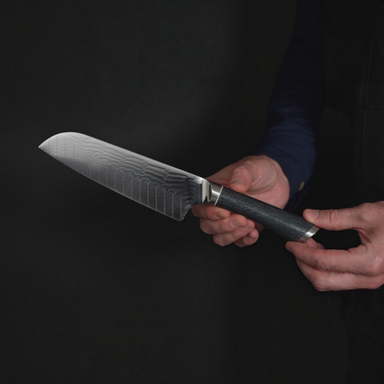 Razor Sharp AZ Shun Shiranami 7-inch Santoku knife with a wave-pattern Damascus steel blade and jute micarta handle.