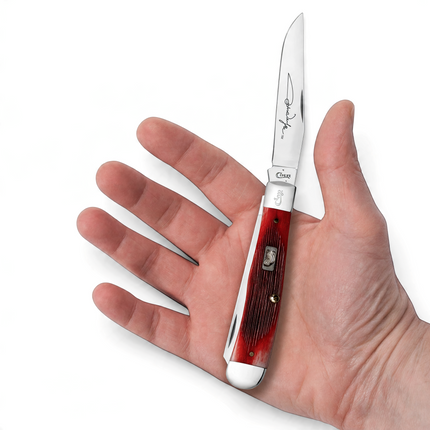 Case® | John Wayne Gift Set Barnboard Jig Dark Red Bone Trapper Knife
