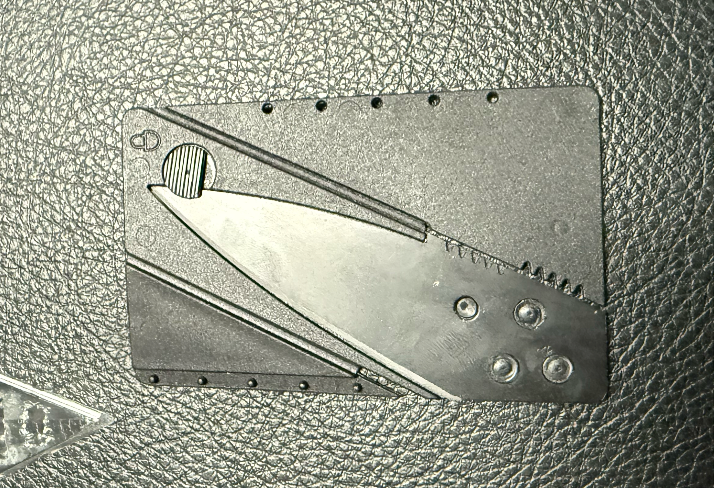 Credit Card Sized Knife | Compact & Portable Tool

