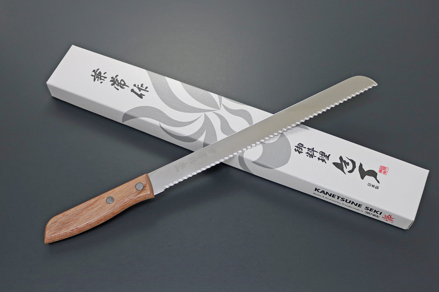 Kanetsune Bread Knife