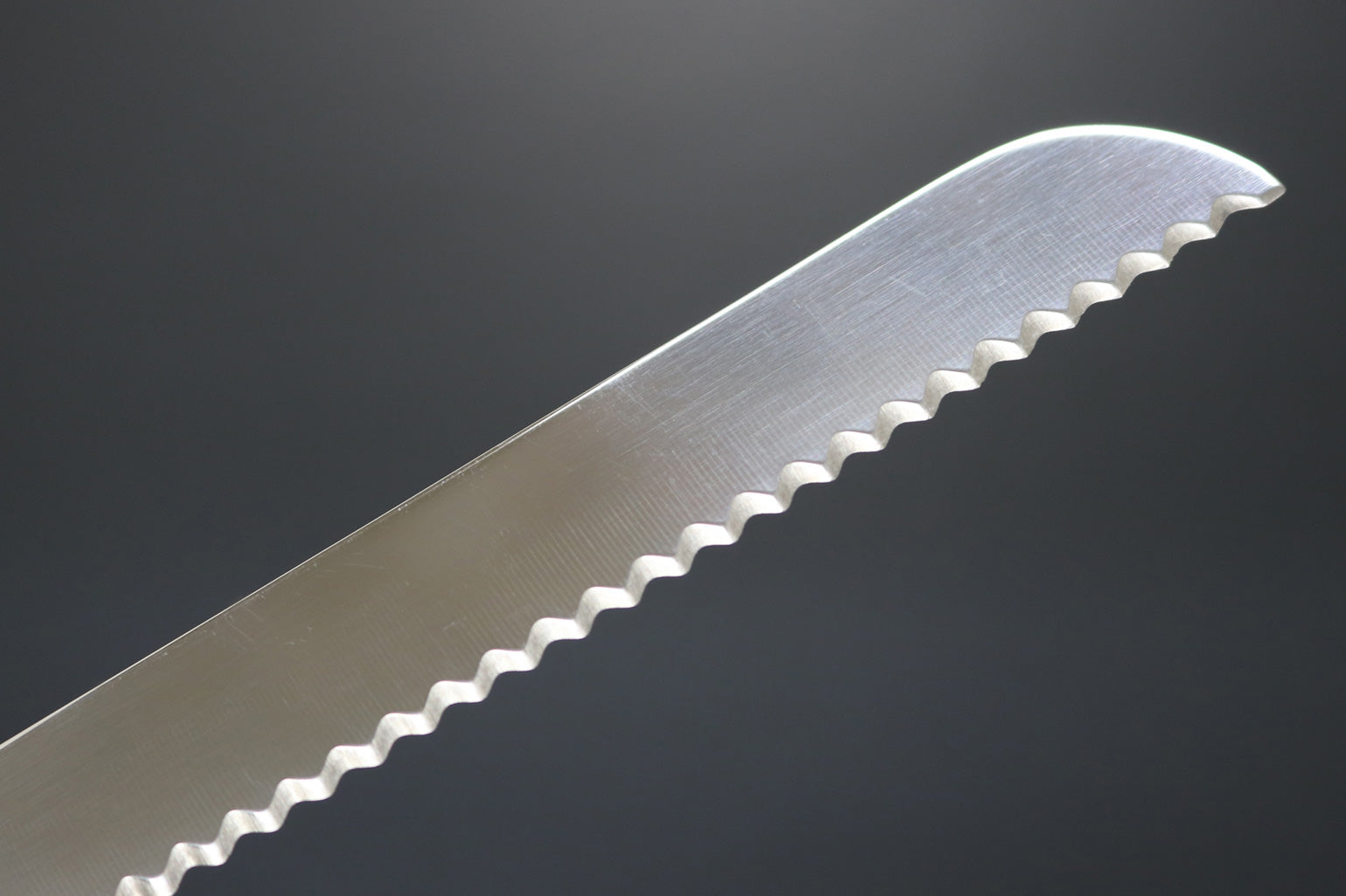 Kanetsune Bread Knife