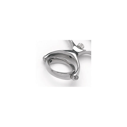 Double swivel thumb ring close-up