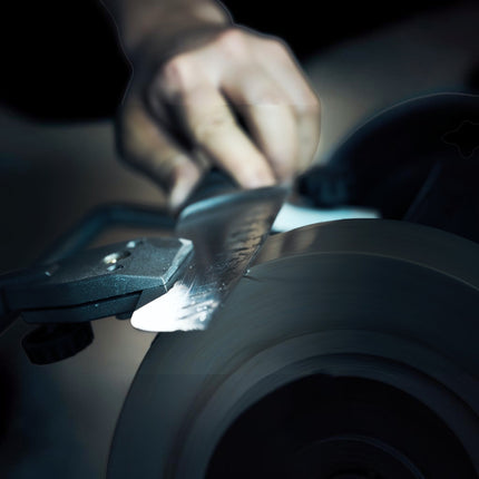 Razor Sharp AZ blade sharpening service, restoring dull knives to a precision edge with expert care.