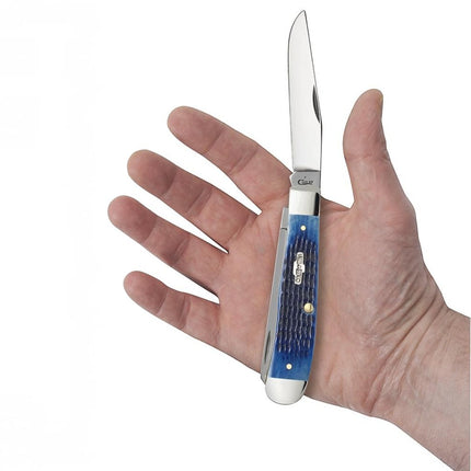 Razor Sharp AZ Case Blue Bone Trapper knife with Rogers corn cob jigged handle and stainless steel blade in hand
