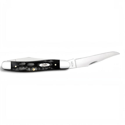 Razor Sharp AZ Case Jigged Buffalo Horn Muskrat pocket knife with a mirror-polished stainless steel clip blade.