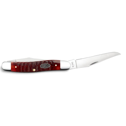 Razor Sharp AZ Case Gator Jigged Old Red Bone Muskrat pocket knife with a mirror-polished stainless steel clip blade.
