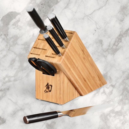 Razor Sharp AZ Shun Classic knife set with bamboo storage block and a single Kiritsuke knife on a white background
